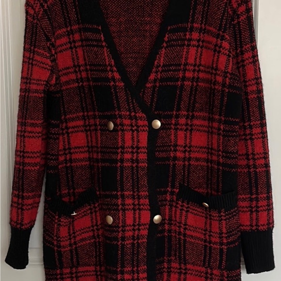 Sweater - Picture 4 of 4